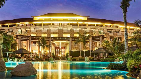 𝗧𝗛𝗘 𝟭𝟬 𝗕𝗘𝗦𝗧 Hotels in Capas of 2023 (from S$20) .